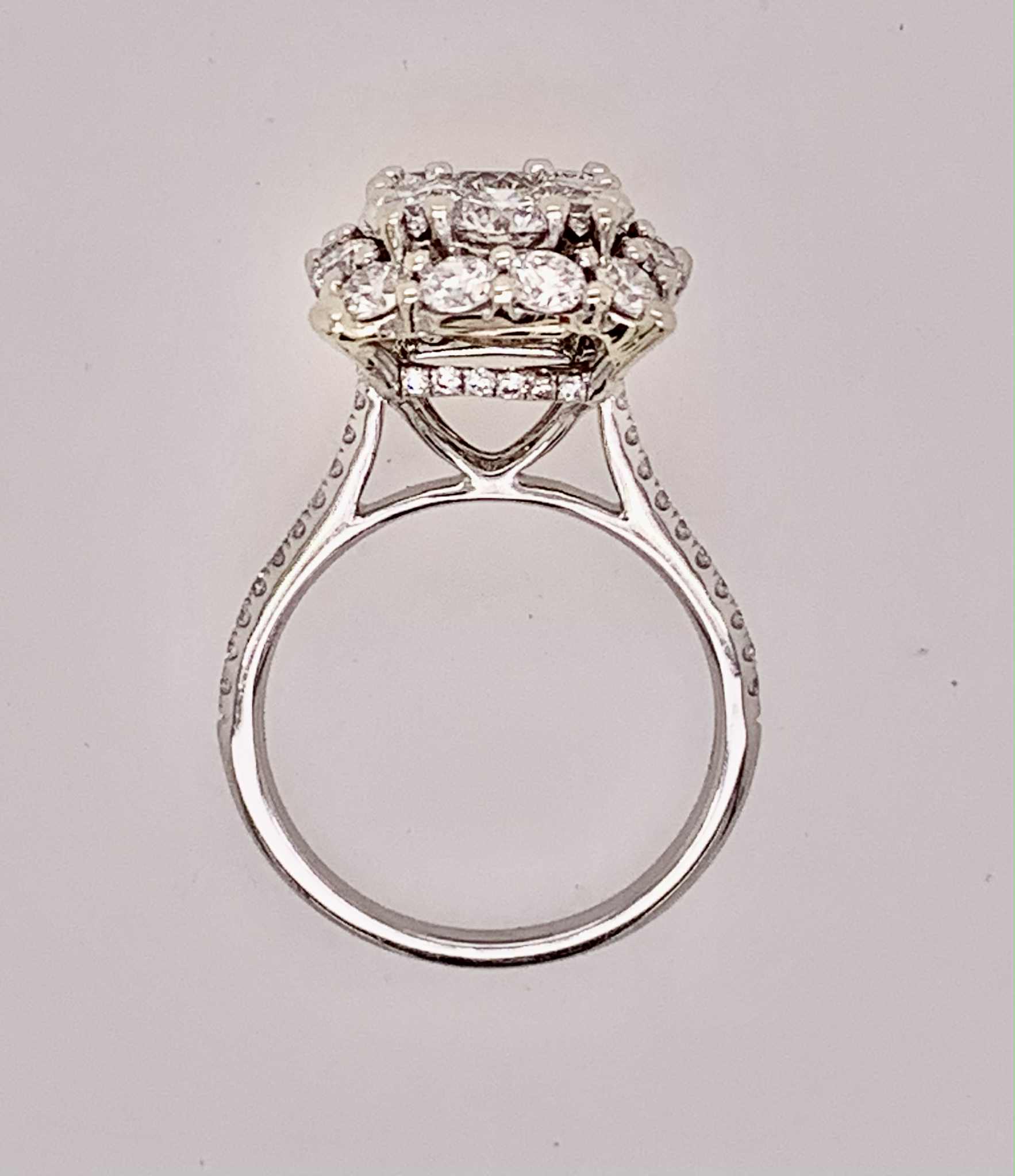 18K Diamond Cluster Ring