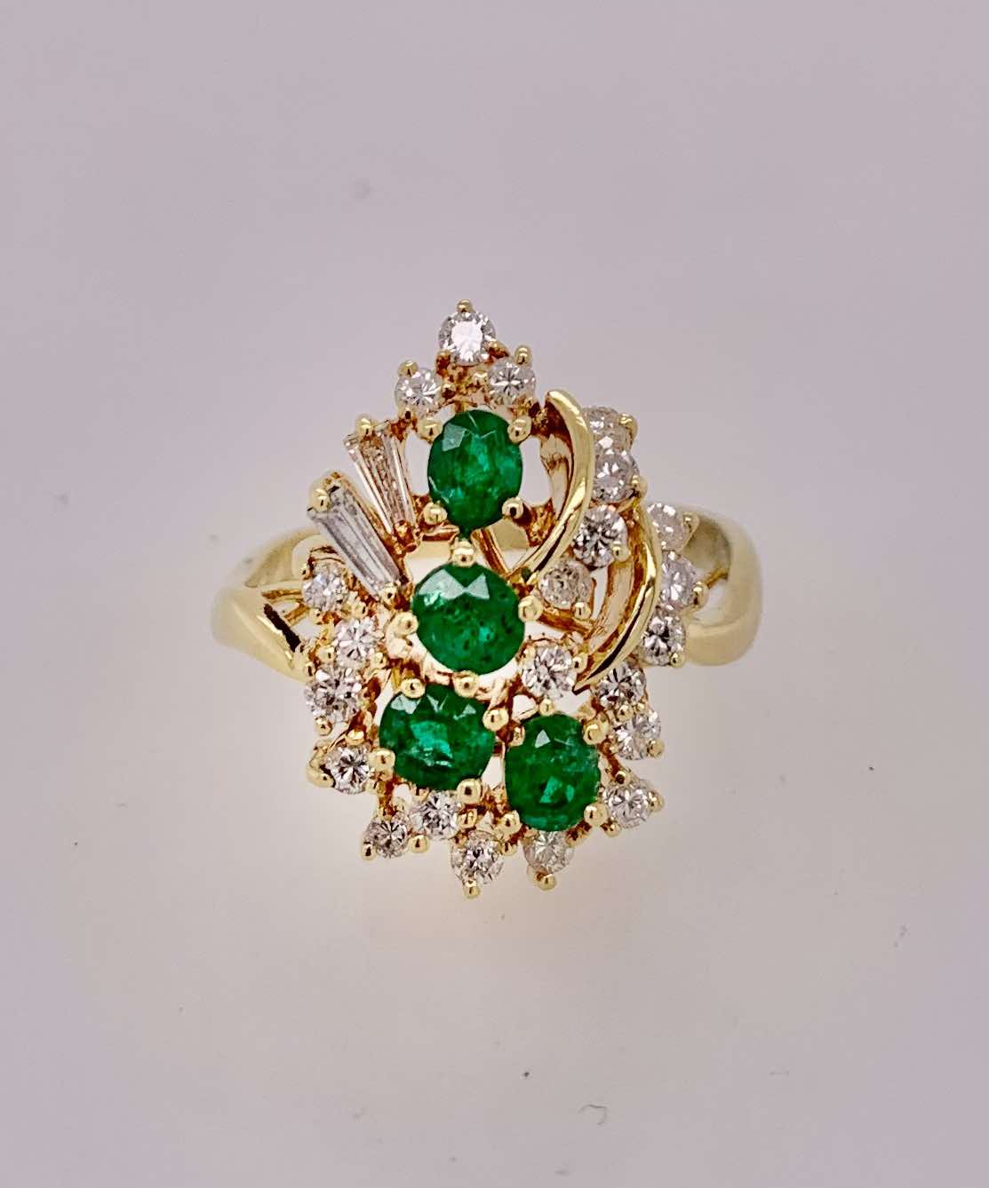 18K Estate Emerald & Diamond Ring