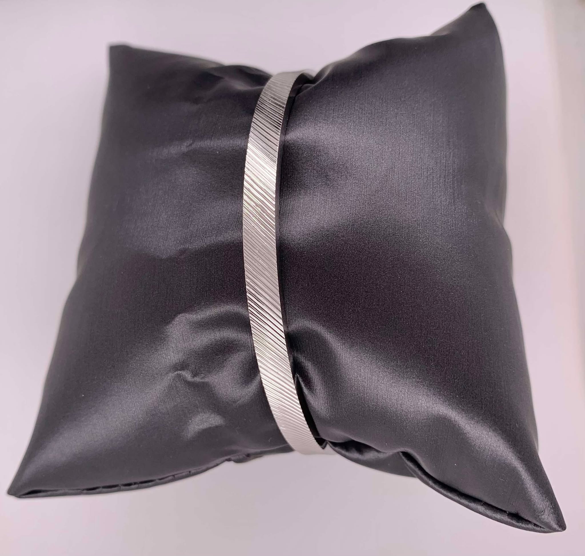 Fashion Slip-on Bangle