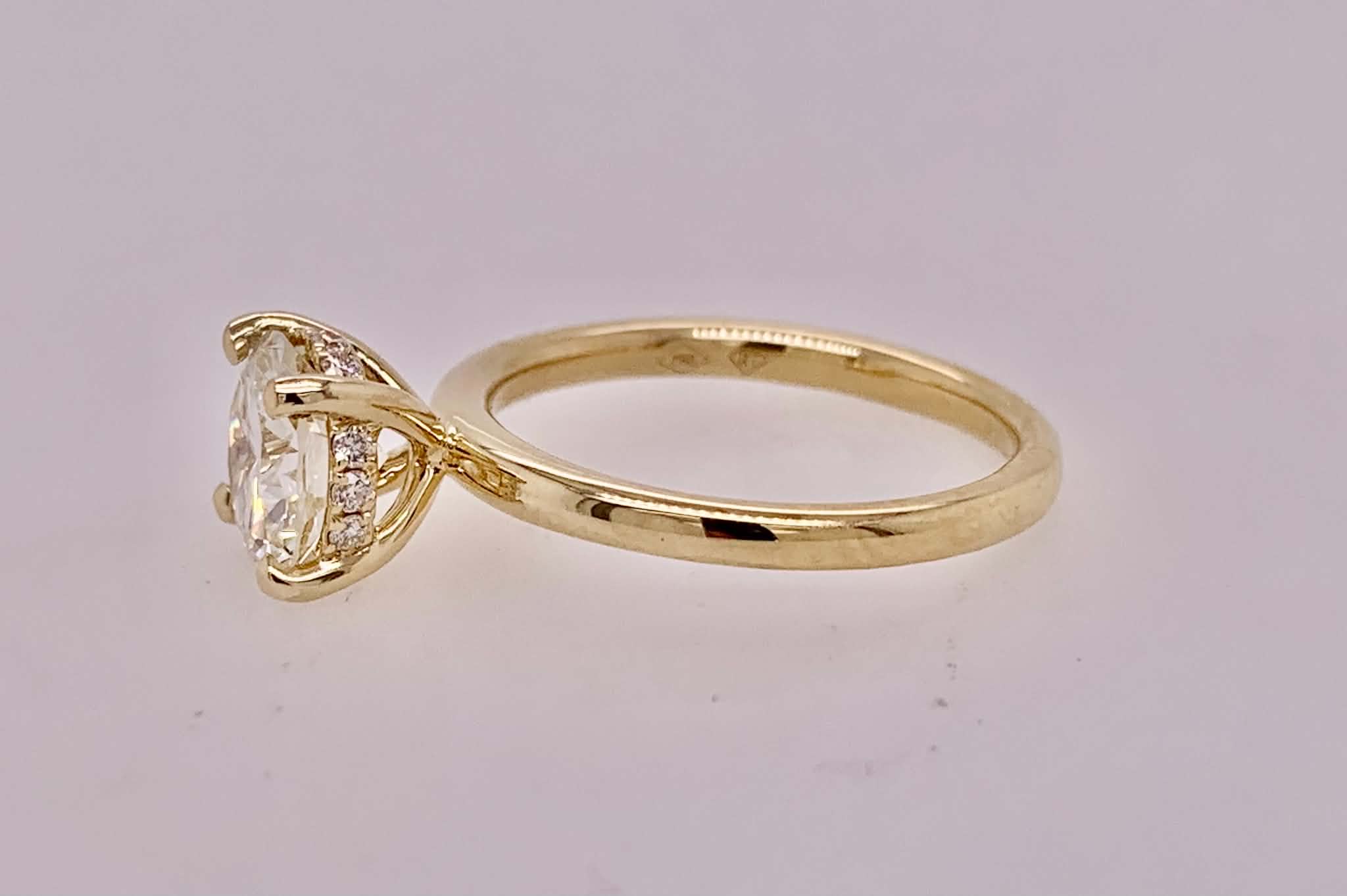 18K Diamond Ring