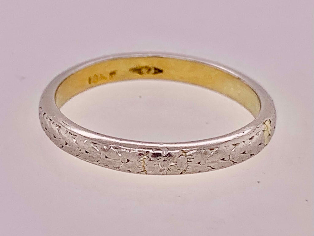 Estate 18K Wedding Band