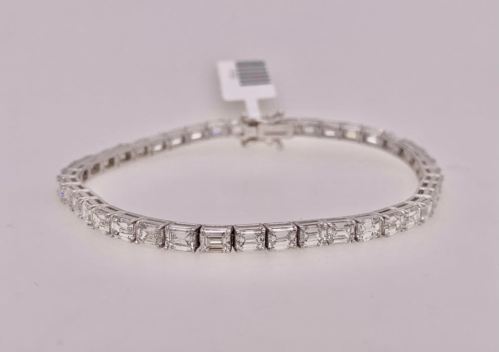 14K White Gold Emerald Cut Tennis Bracelet