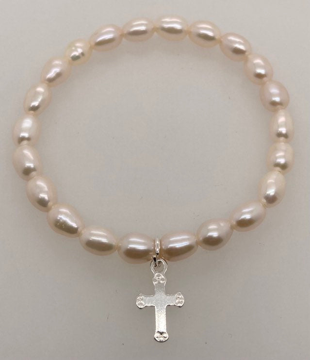 Freshwater Pearl Bracelet/Cross Charm