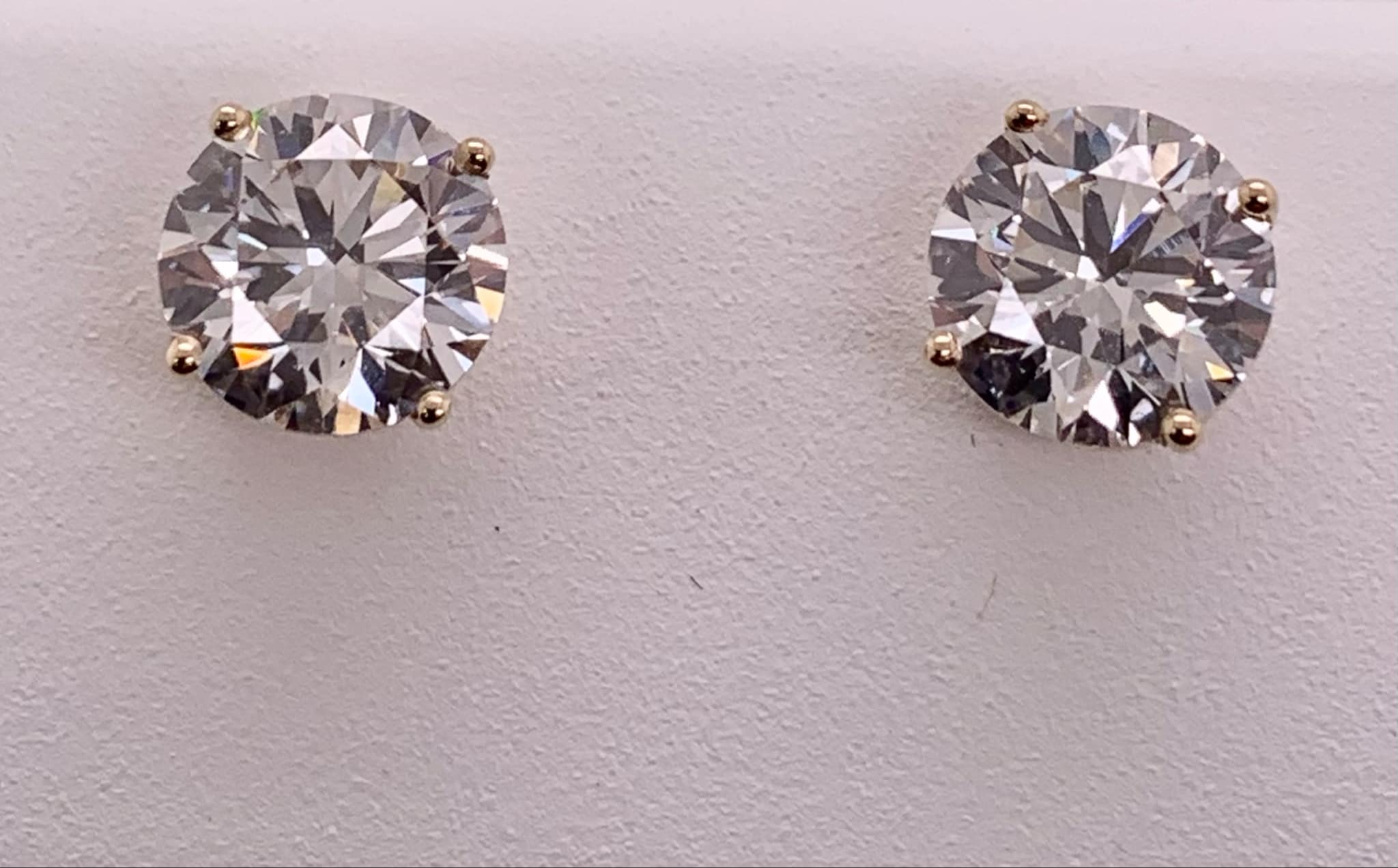 2.00CT.TW. LAB Diamond Stud Earrings