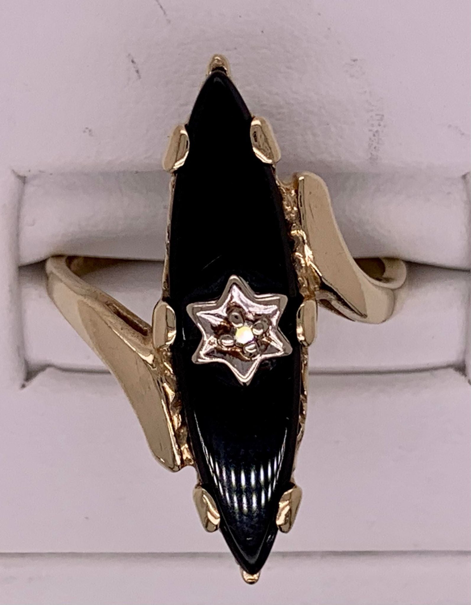 Estate 10K Black Onyx Ring