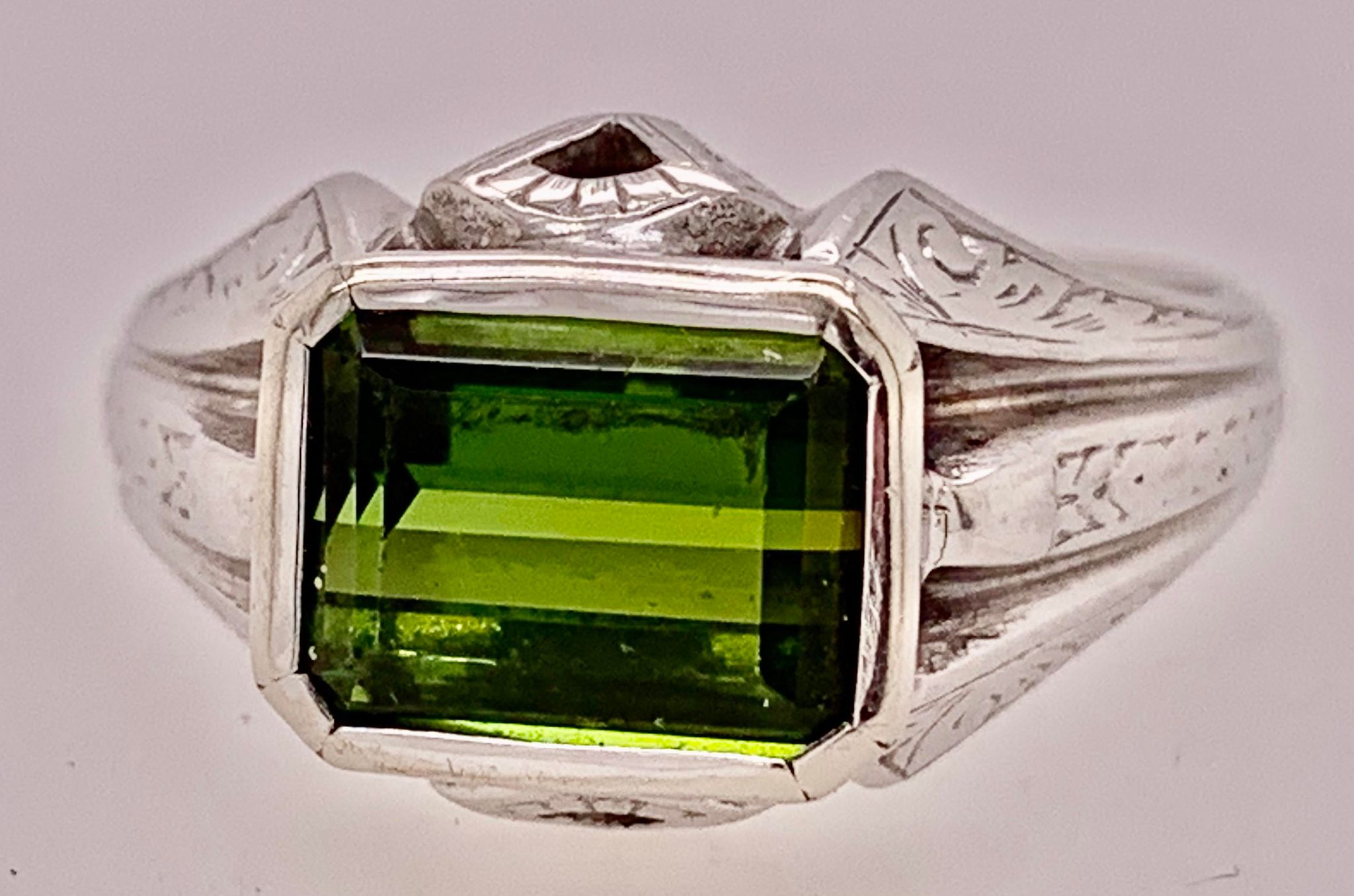 Estate 14K Green Tourmaline Ring