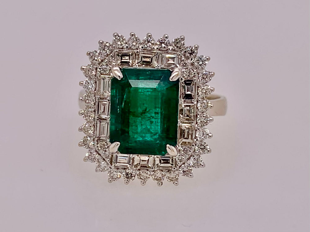 Estate 18K Emerald & Diamond Ring