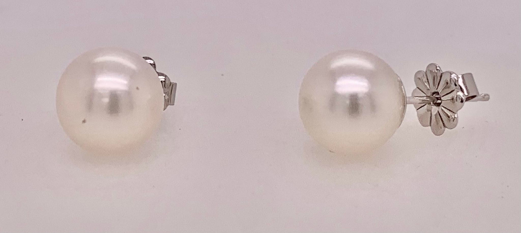 14K Freshwater Pearl Earrings