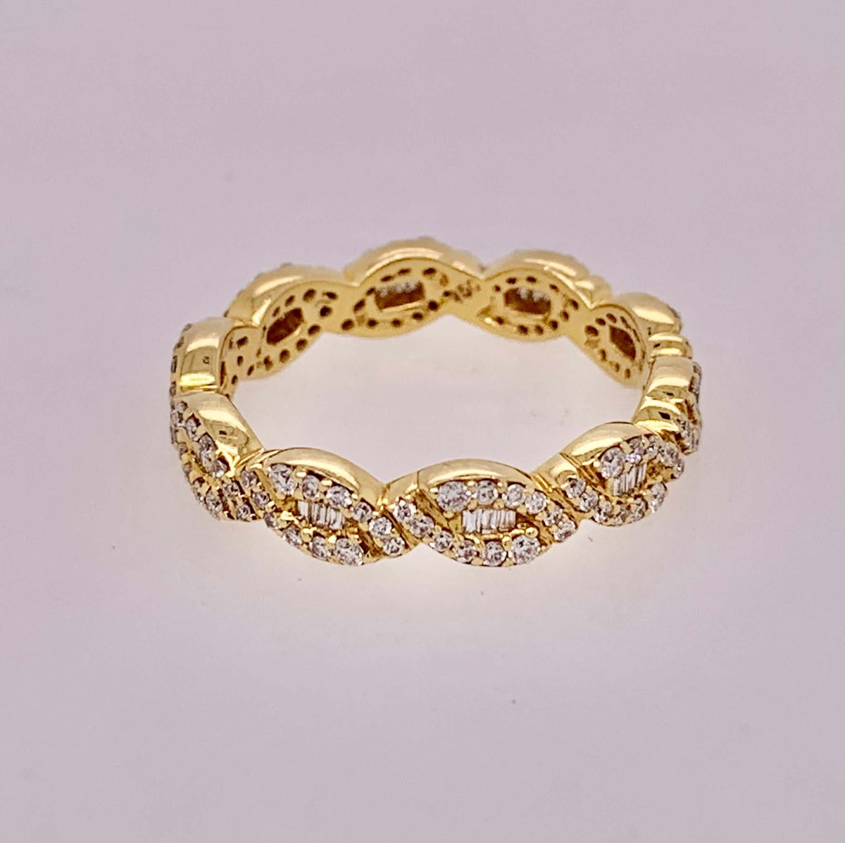 18K Gold & Diamond Band
