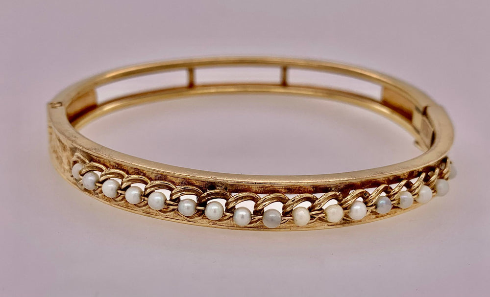 Estate Cultured Pearl Bangle