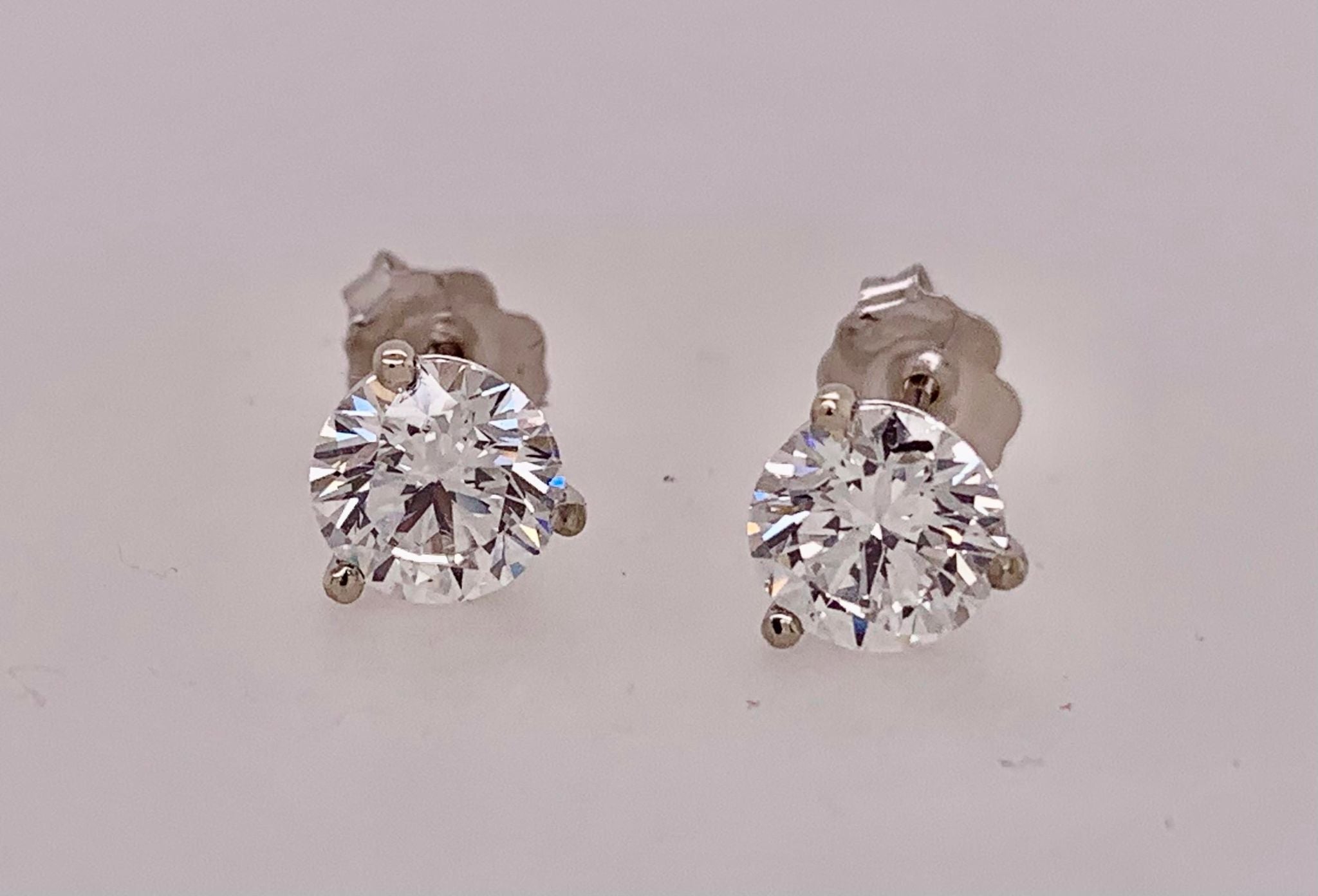 2 Carat Total Weight LAB Diamond Studs