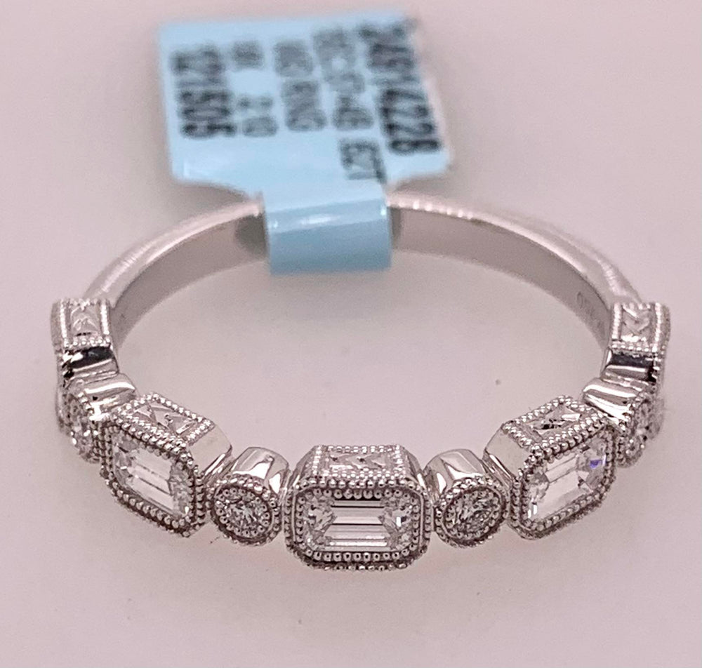 18K Diamond Band Ring