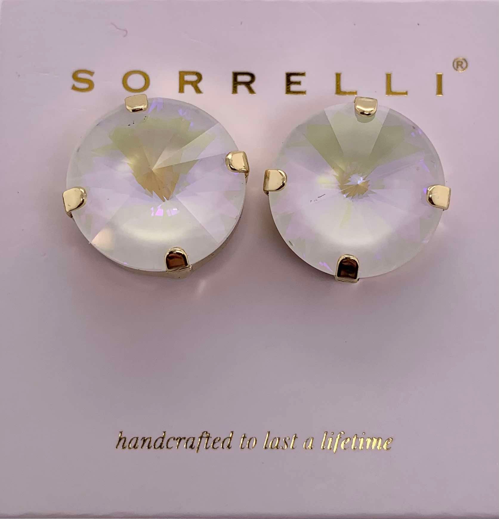 Kelly Stud Earrings