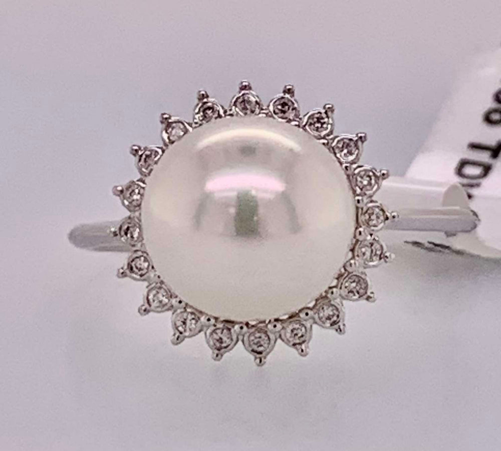 14K Freshwater Pearl & Diamond Ring