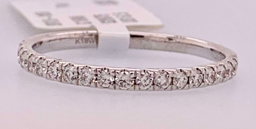 18K Diamond Anniversary Band