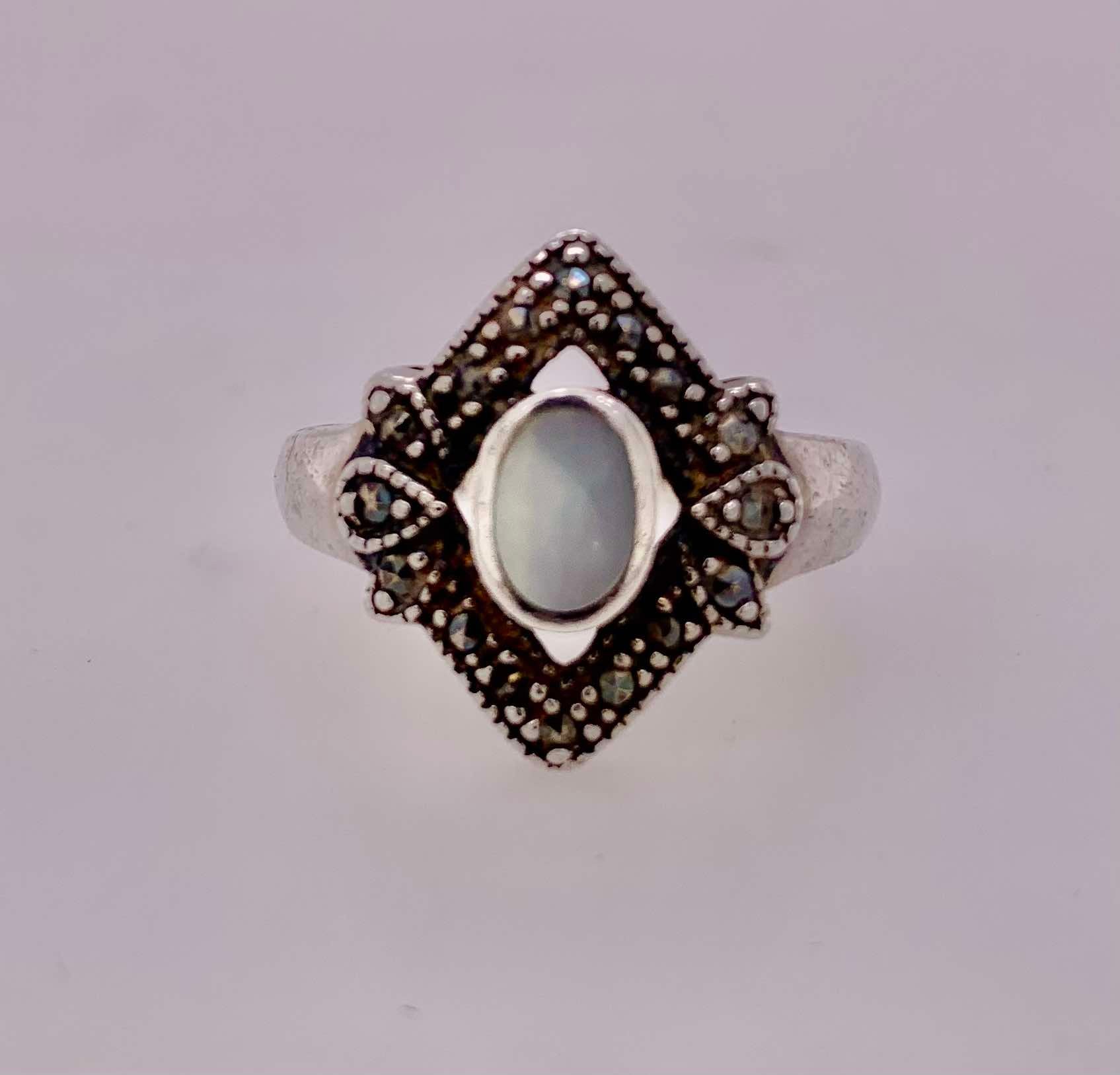 Estate Sterling Silver Mother Of Pearl and Marcasite Ring