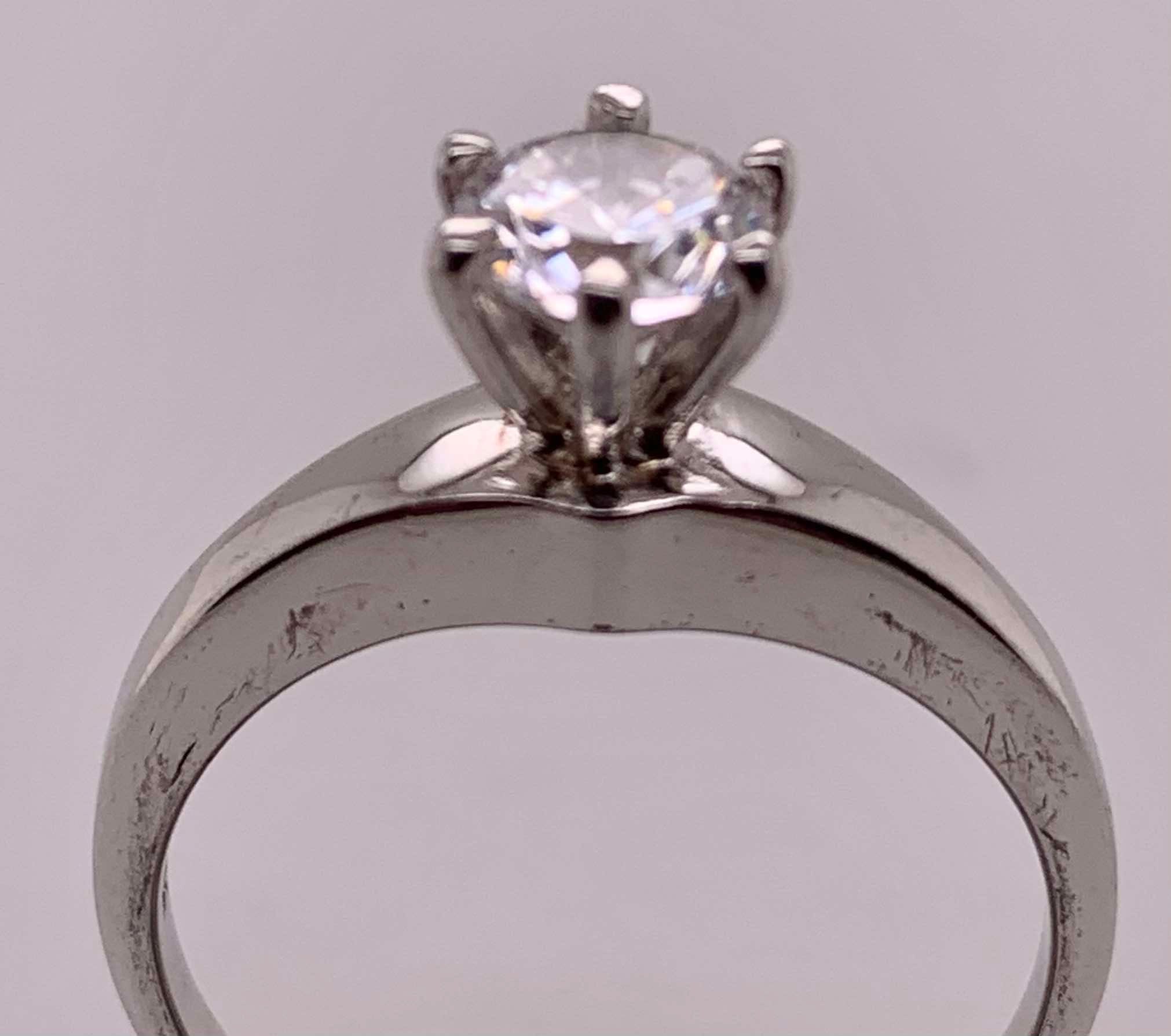 Sterling Silver Cubic Zirconia Solitaire Ring