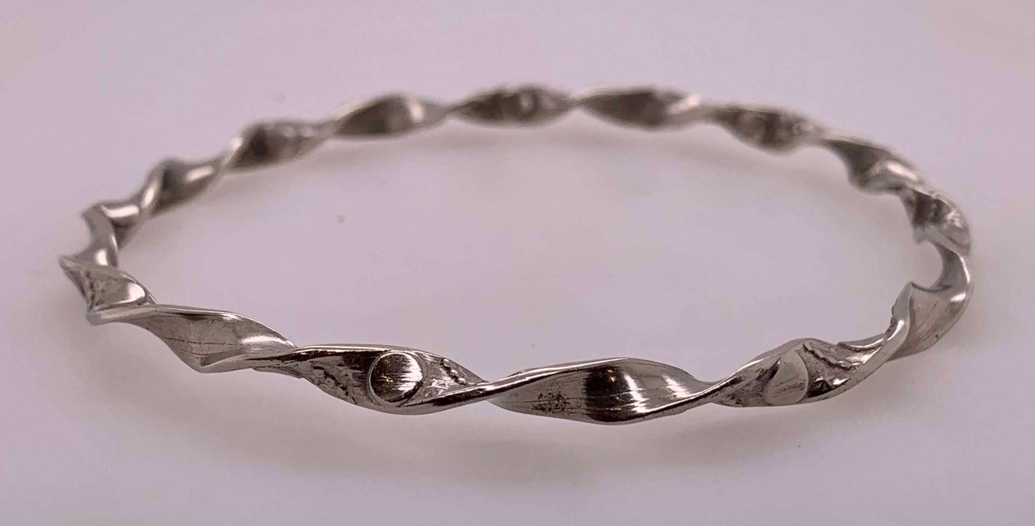 Estate Sterling Silver Slip-on Bangle