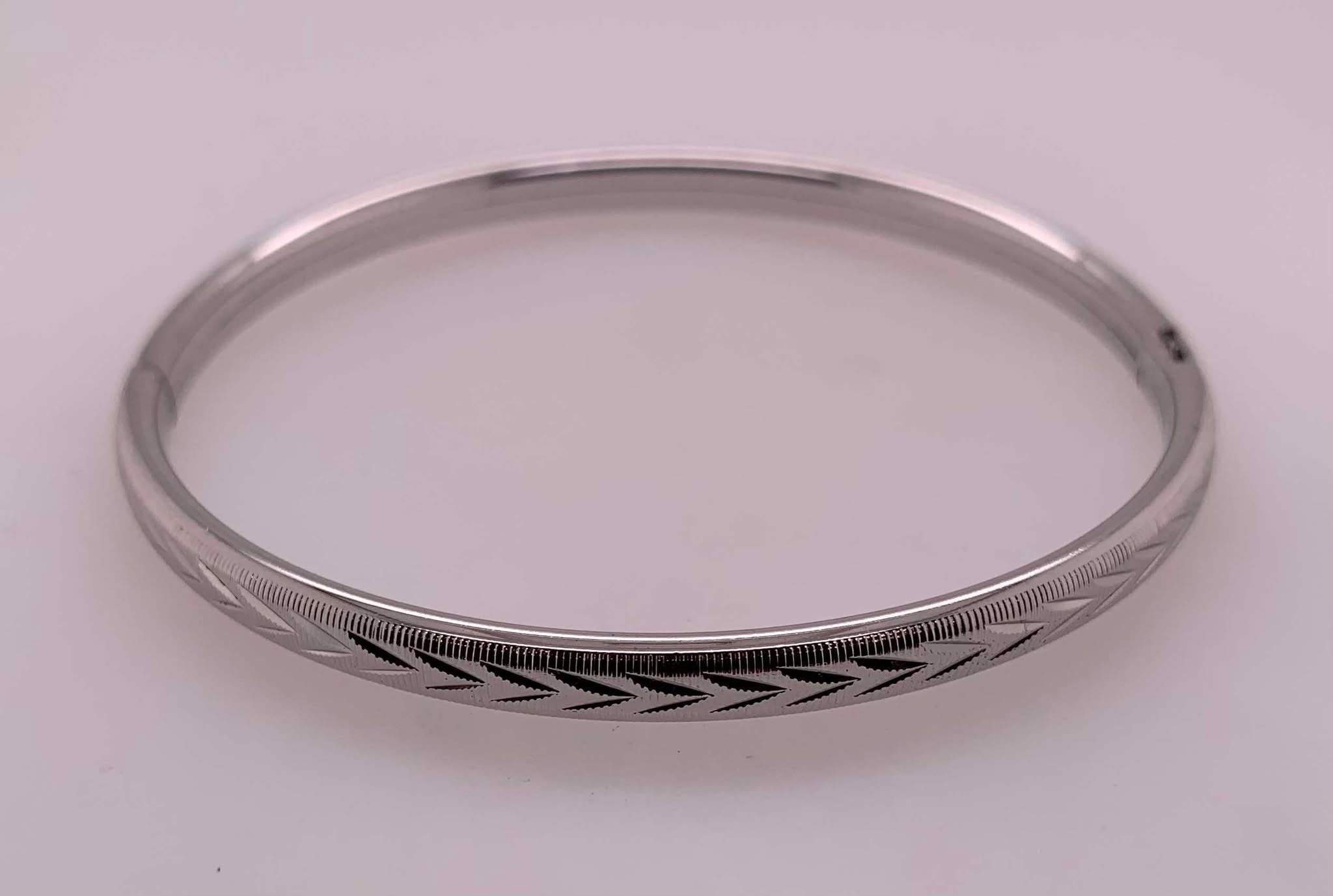Estate Sterling Silver Bangle