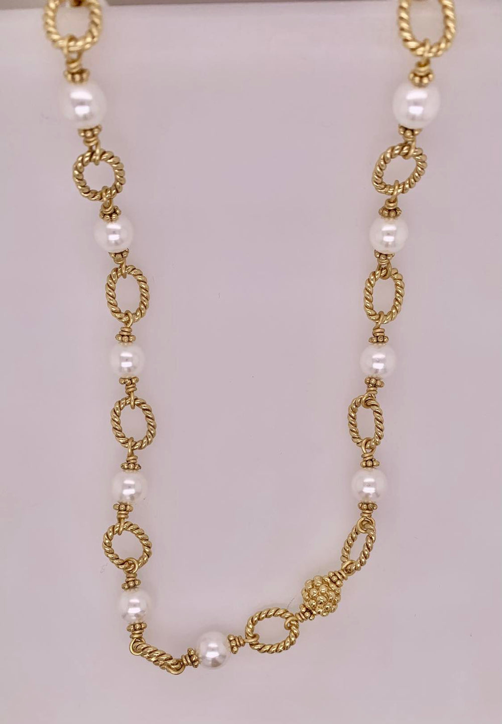 Berry & Bead Chain- Pearl