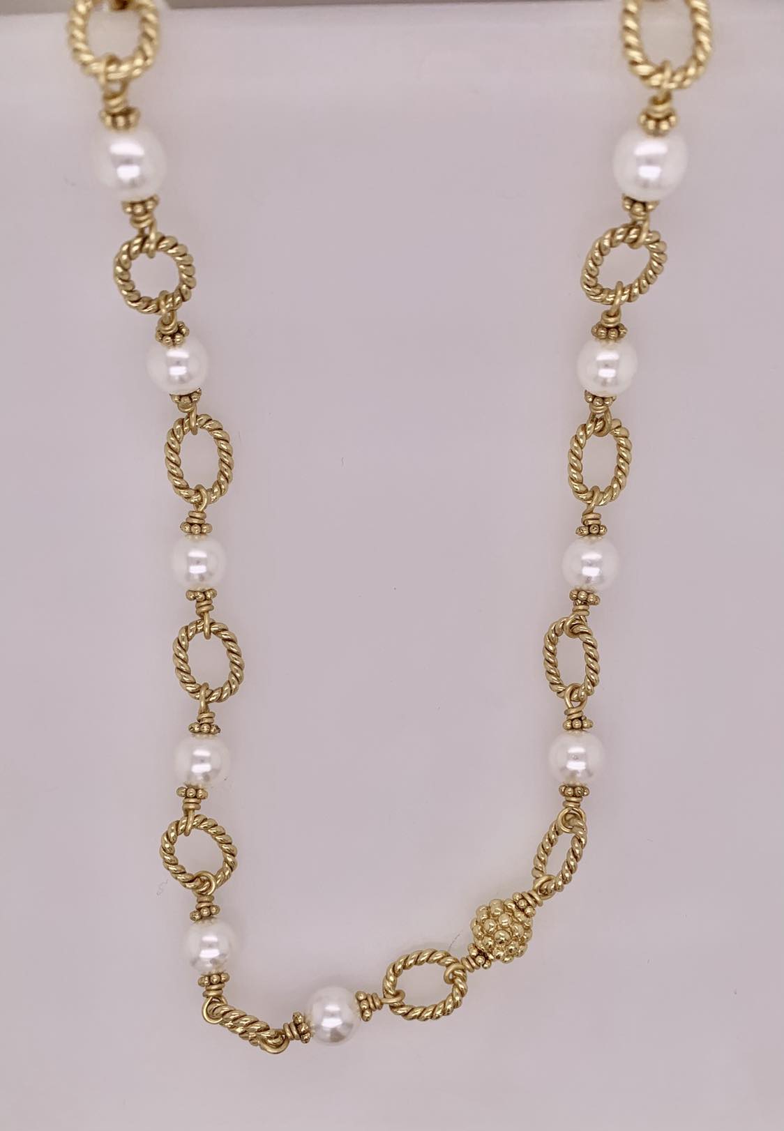 Berry & Bead Chain- Pearl