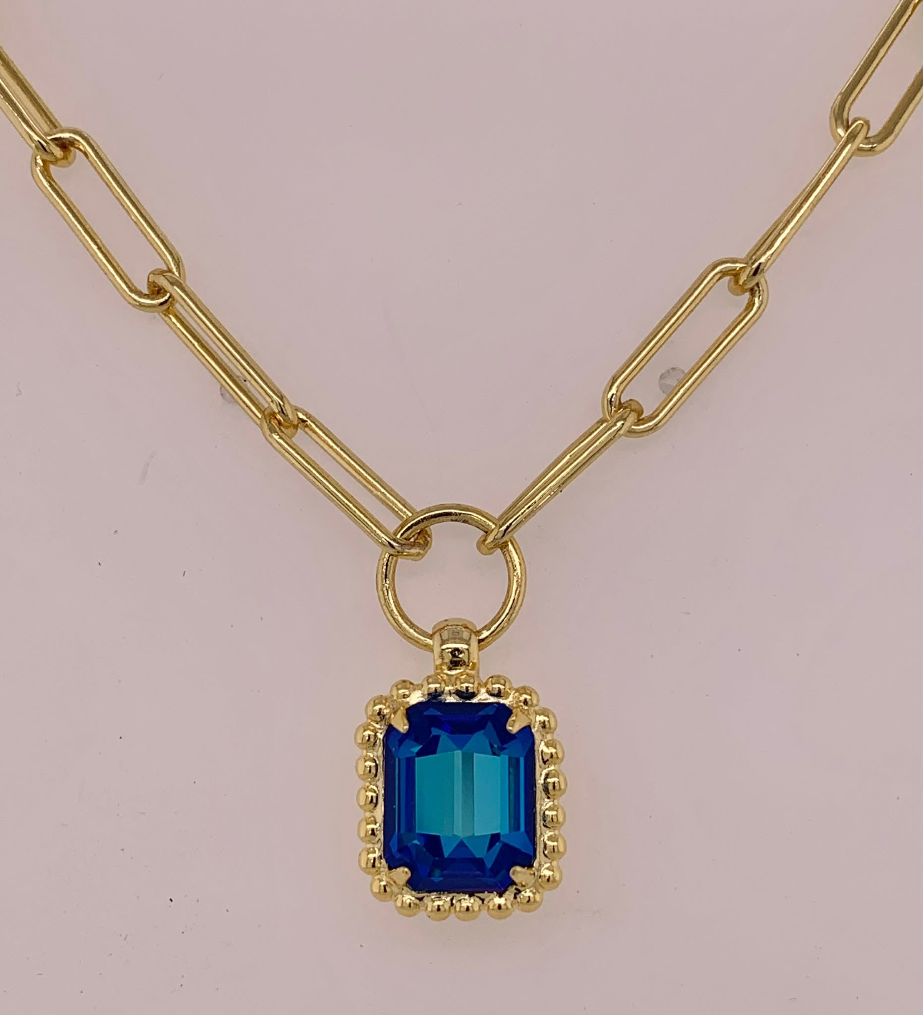 Octavia Scalloped Pendant Necklace