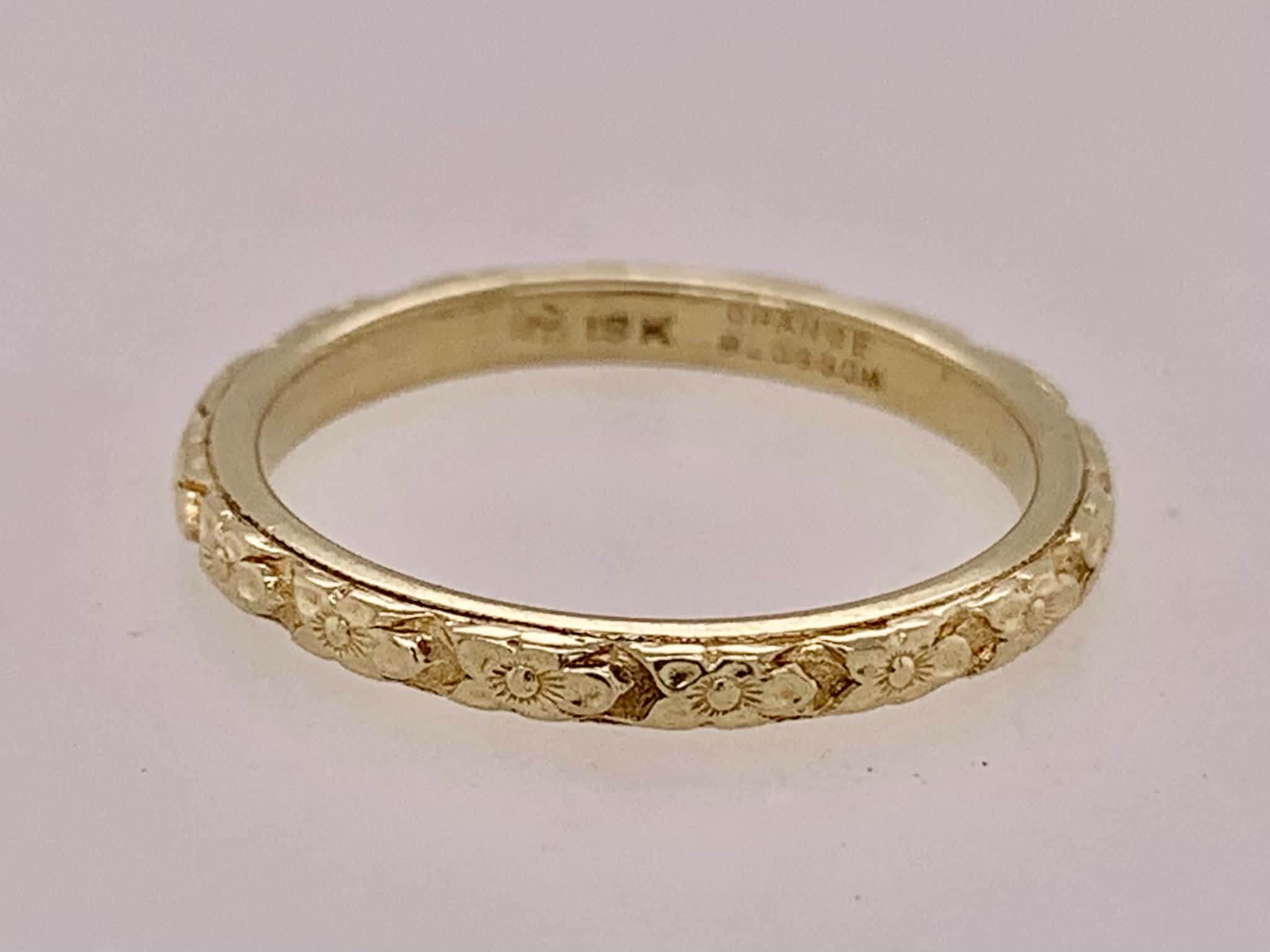 Estate 18K Wedding Band
