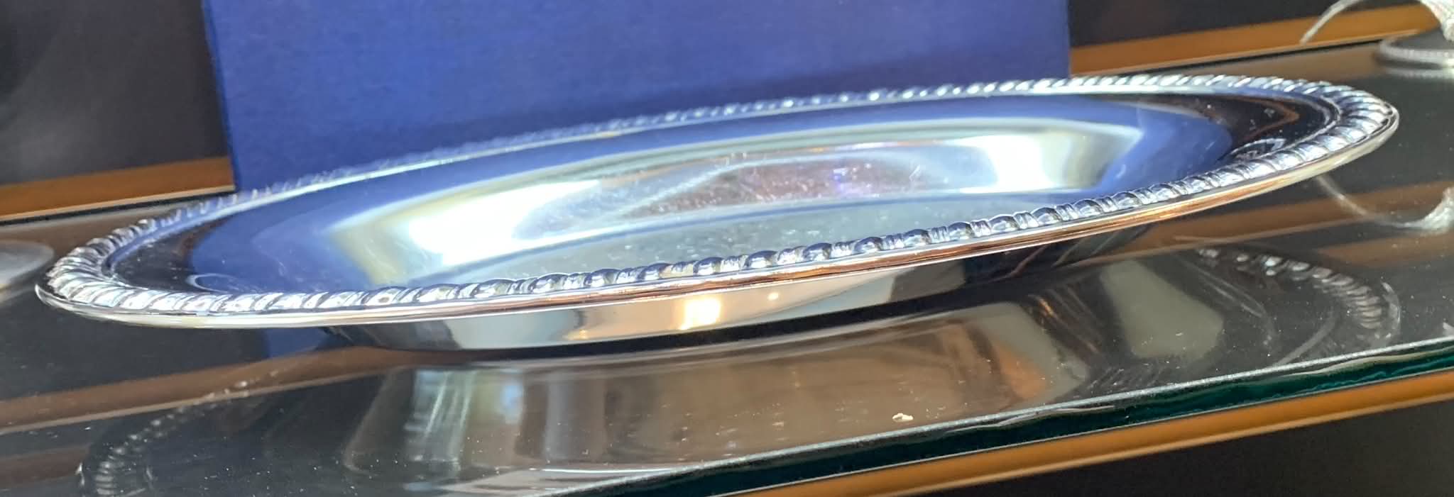 Estate Oval Bread Tray