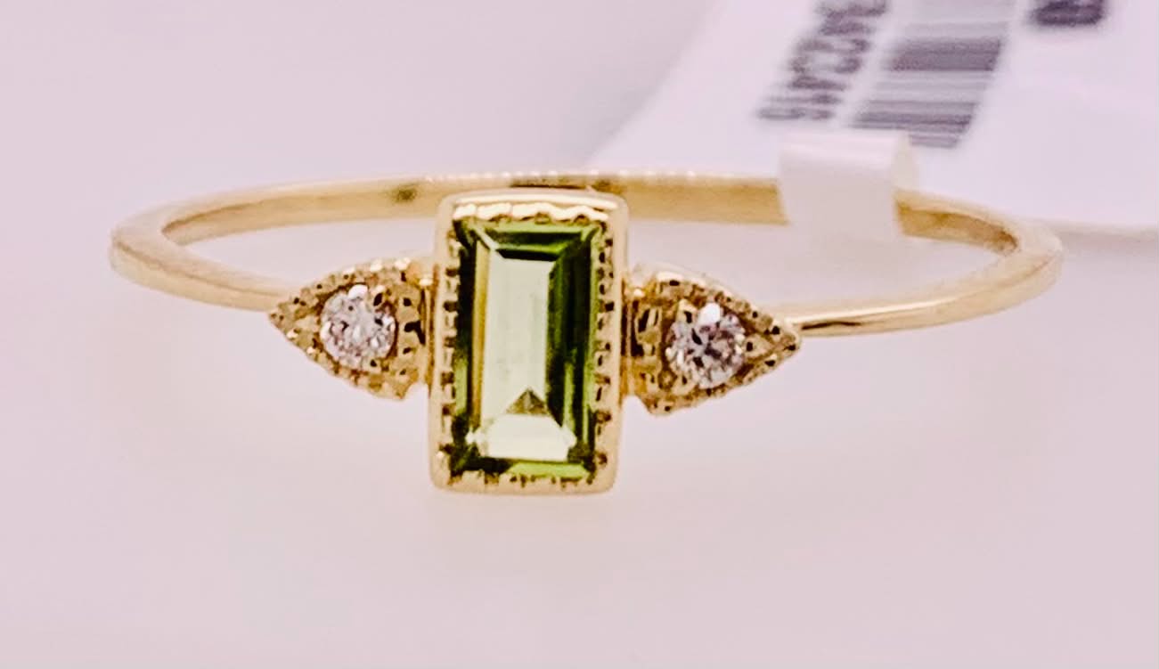 14K Peridot & Diamond Ring