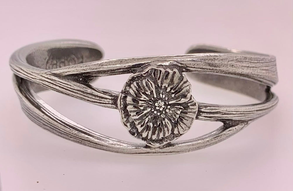 August Nouveau Flower of the Month Bracelet