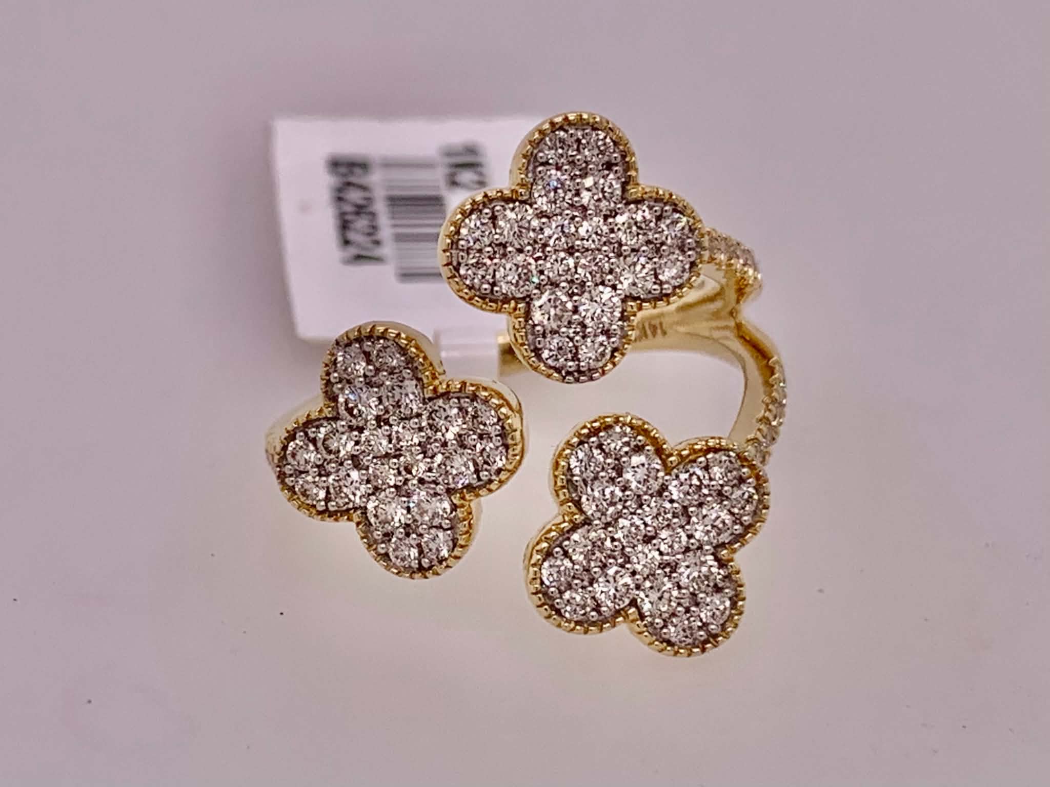 14K Diamond Triple Clover Ring