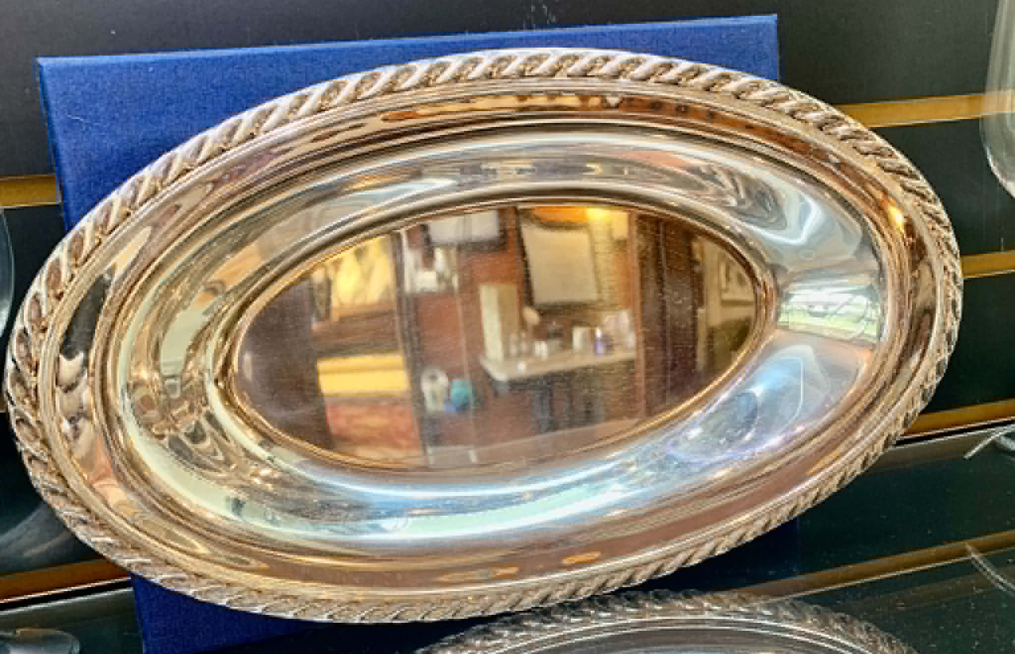 Estate Oval Bread Tray