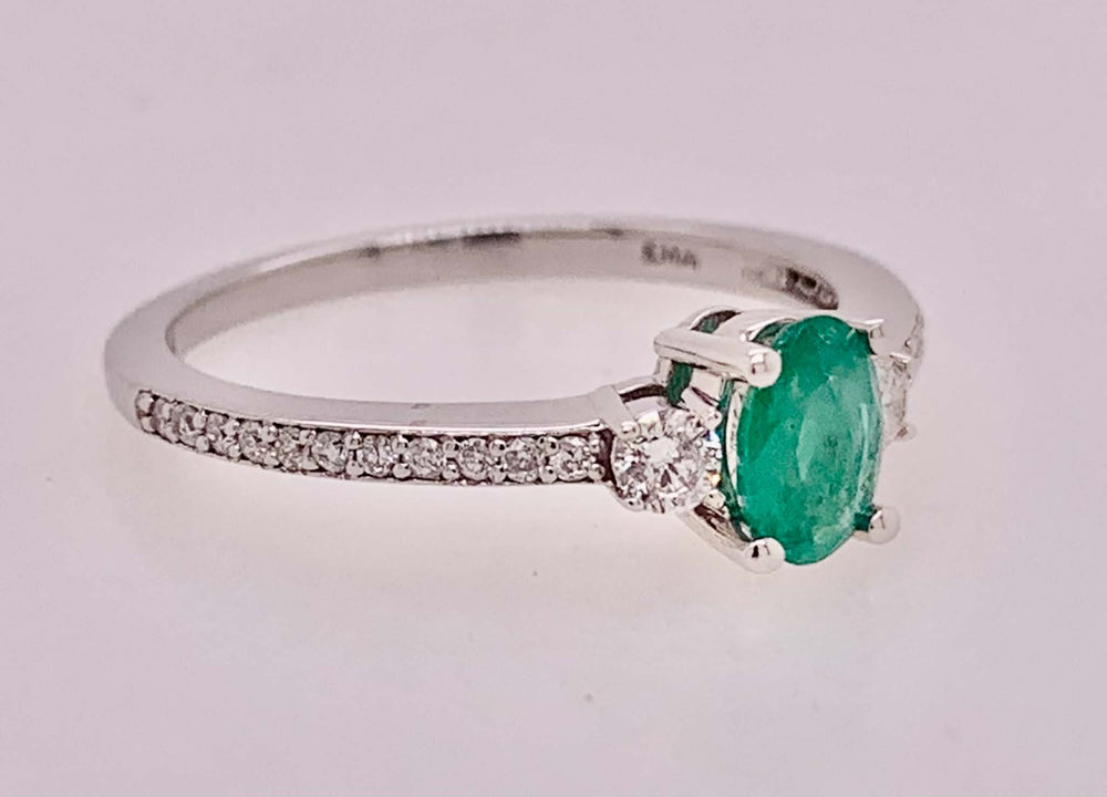 Emerald & Diamond Ring