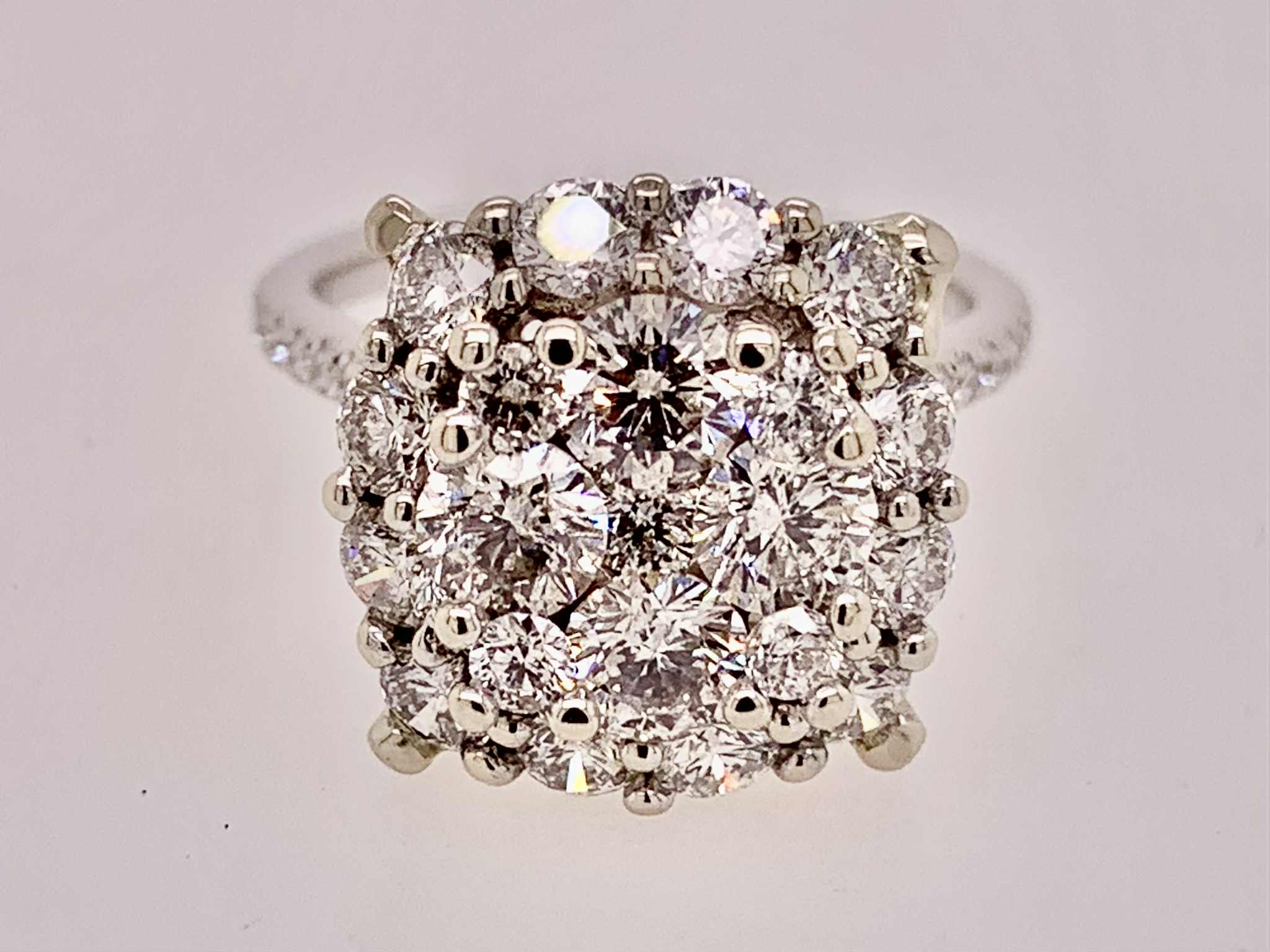 18K Diamond Cluster Ring