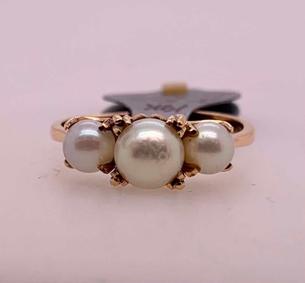Estate 18K Pearl Ring