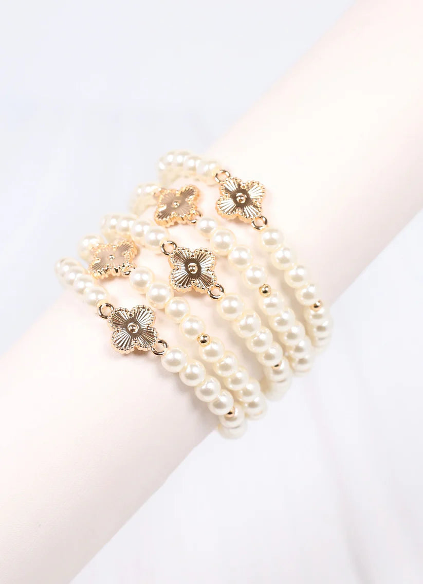 Devitto Pearl Clover Bracelet Set