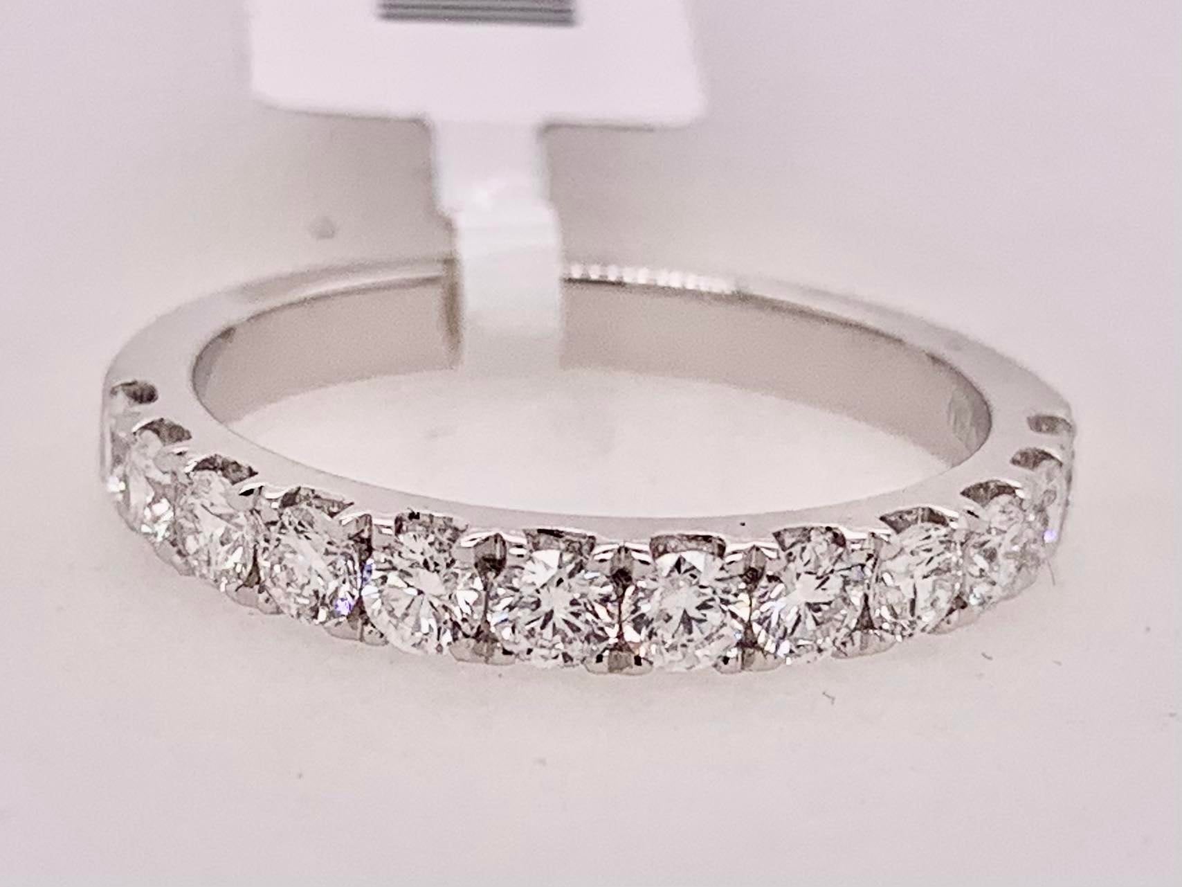 18K White Gold Diamond Band