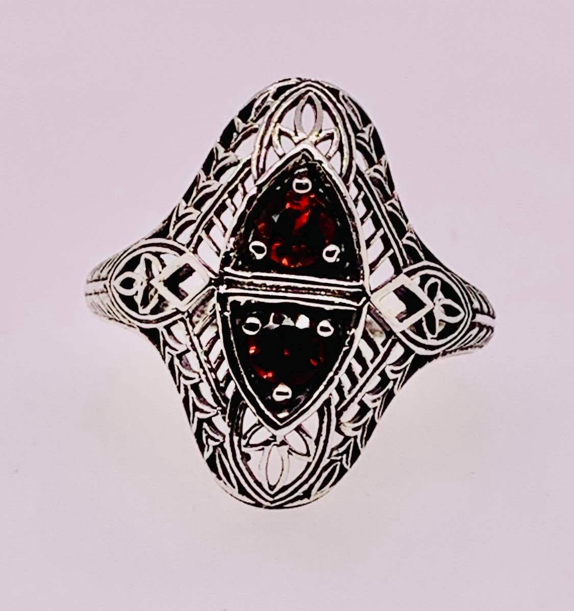 Sterling Siver Garnet Filigree Ring