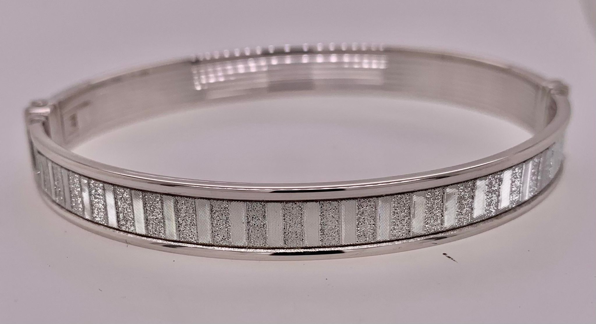 Sterling Silver Glitter Bangle Bracelet