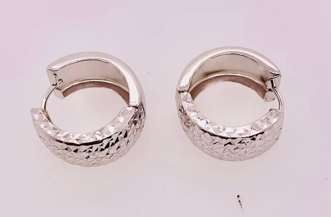 Sterling Silver Diamond Cut Hoop Earrings