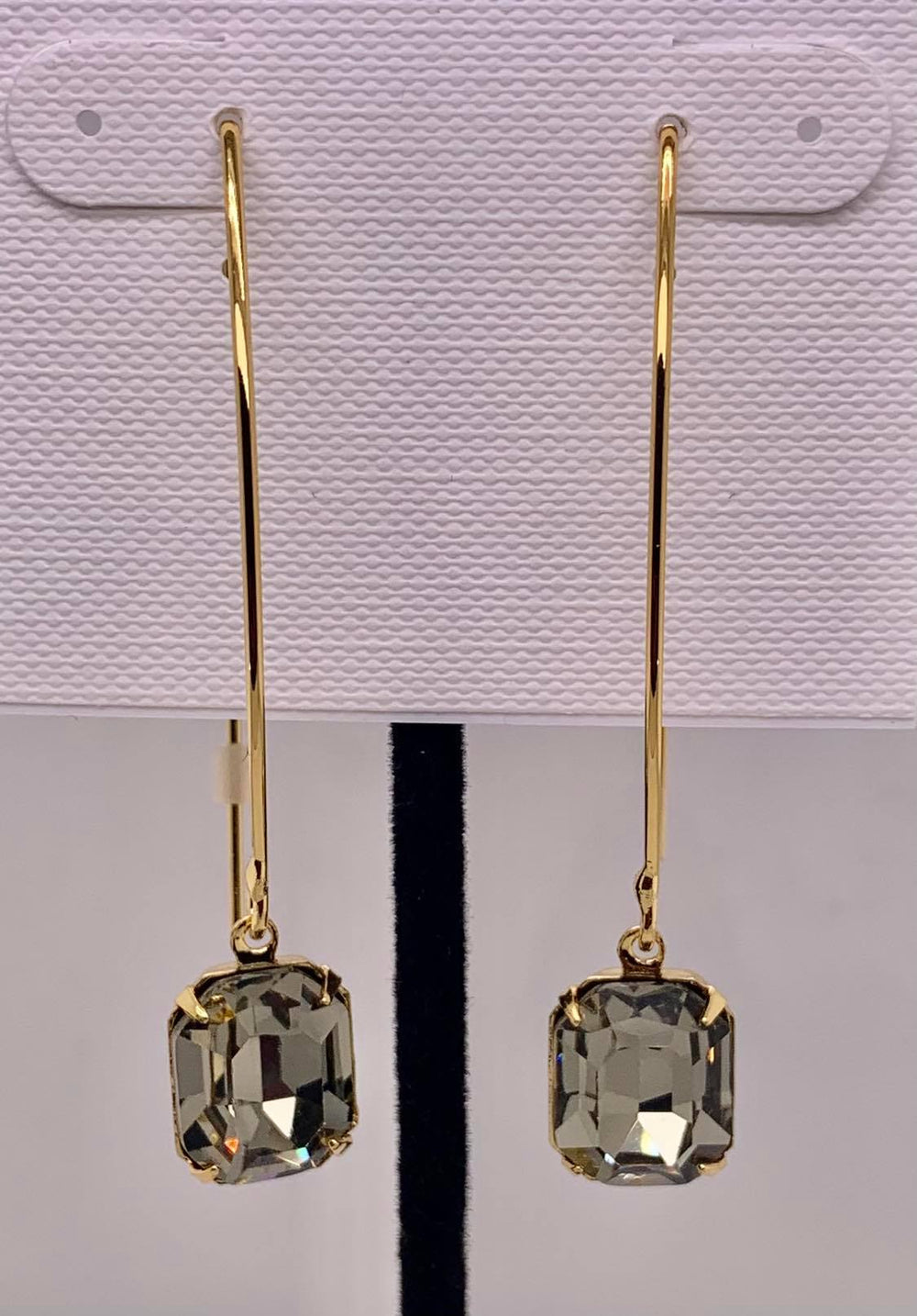 Emmy Dangle Earring