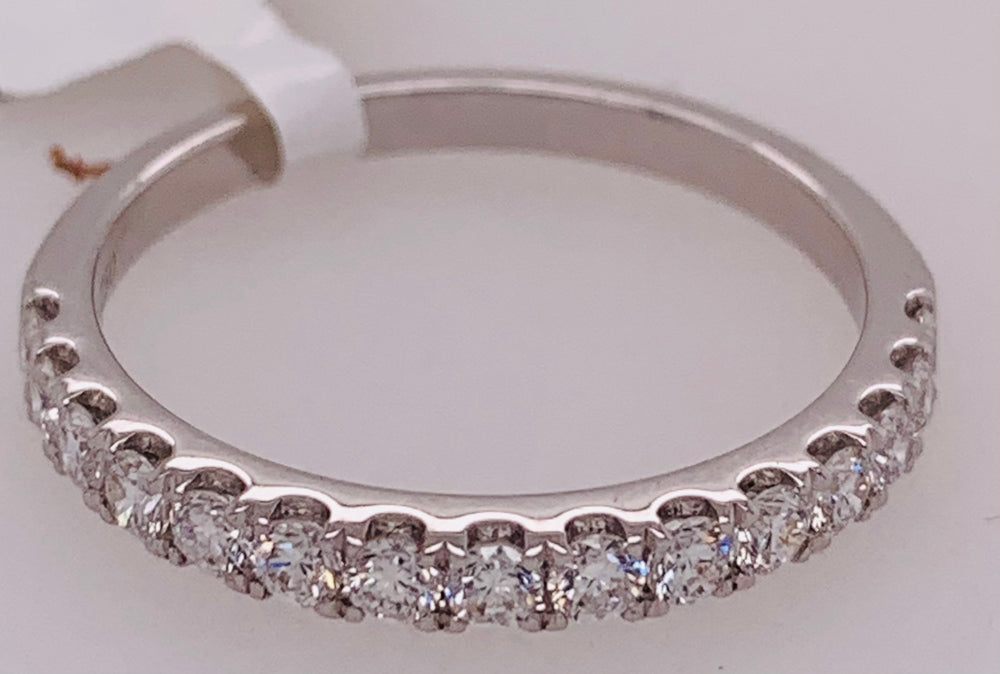 18K White Gold Band