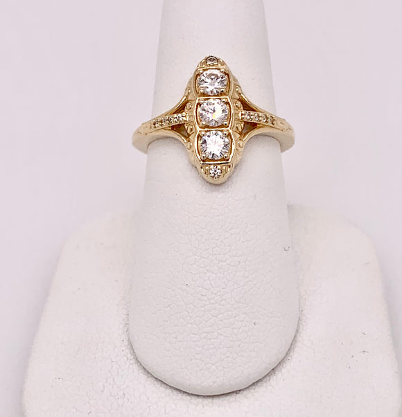 10K Gold & Moissanite Fashion Ring