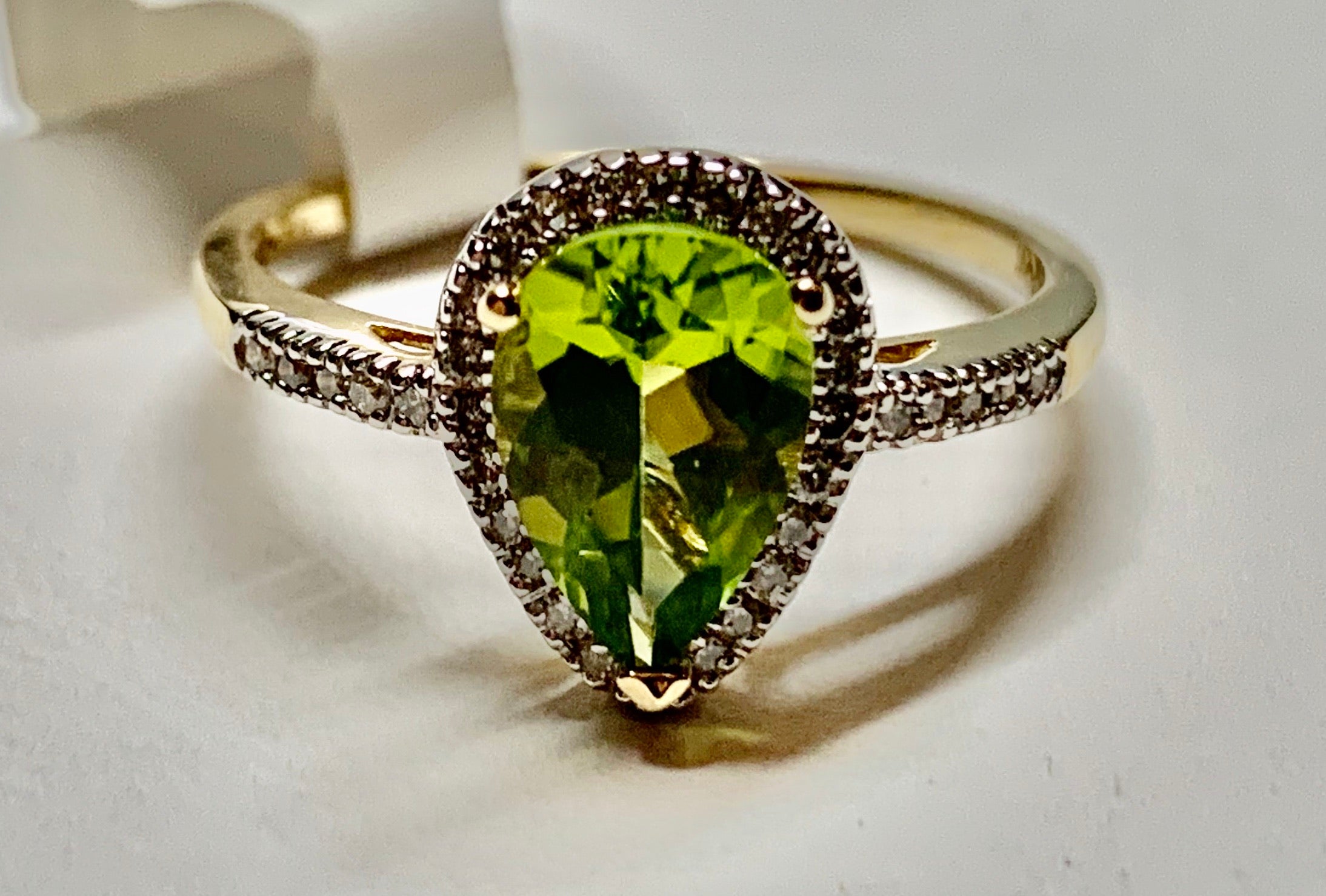 14K Yellow Gold Peridot & Diamond Ring