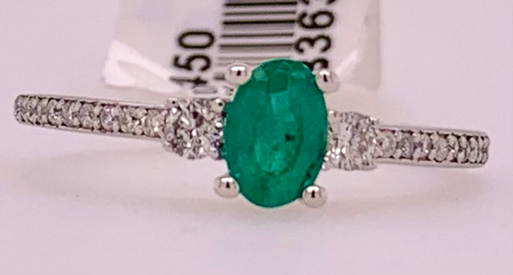 Emerald & Diamond Ring