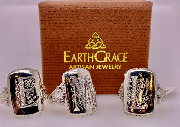 Earth Grace Deco Signet Ring