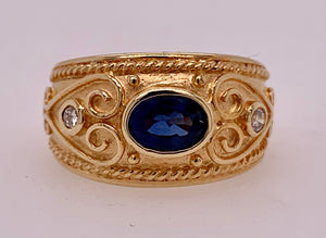 14K Etruscan Design Band