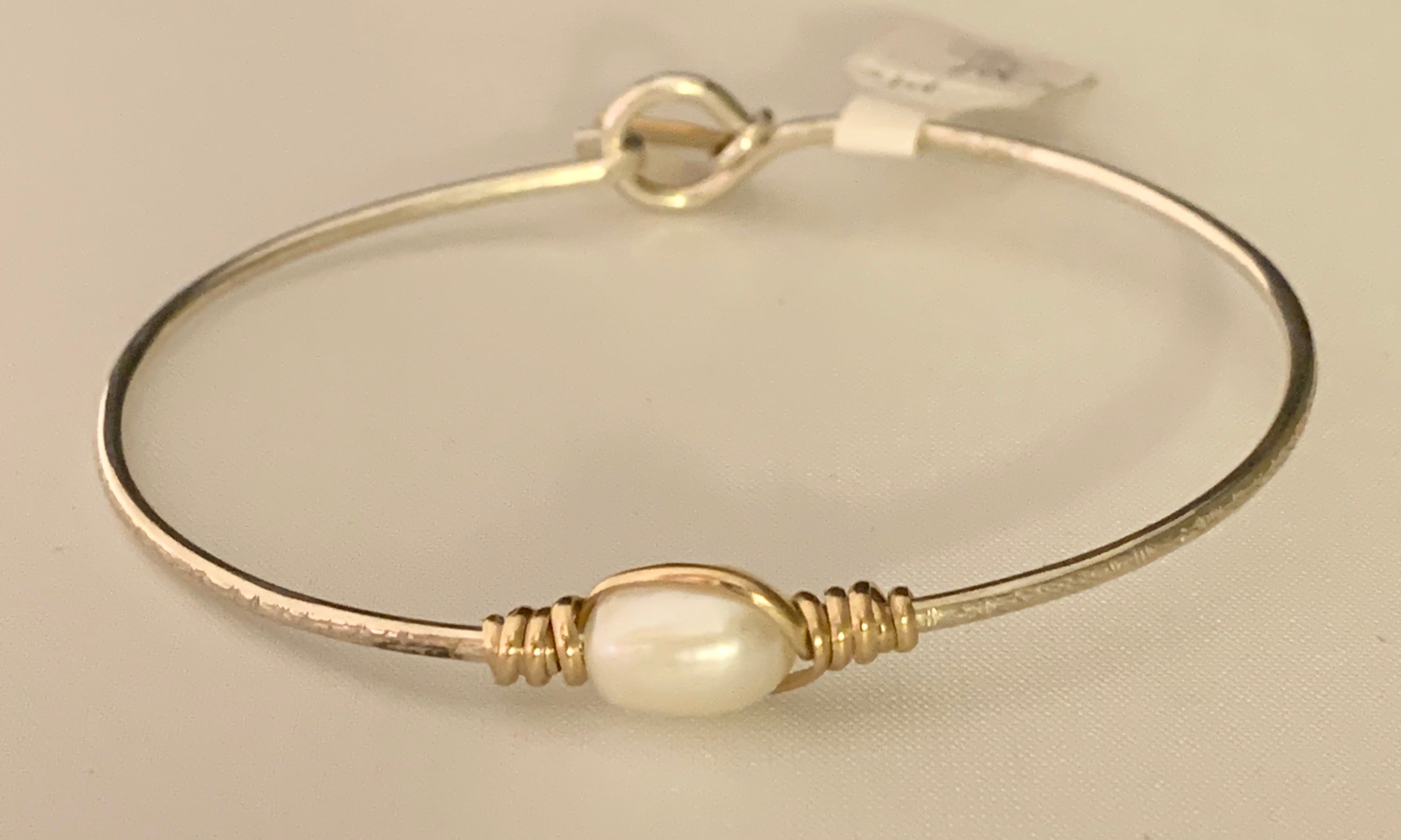 Earth Grace “Serenity Pearl” Bracelet