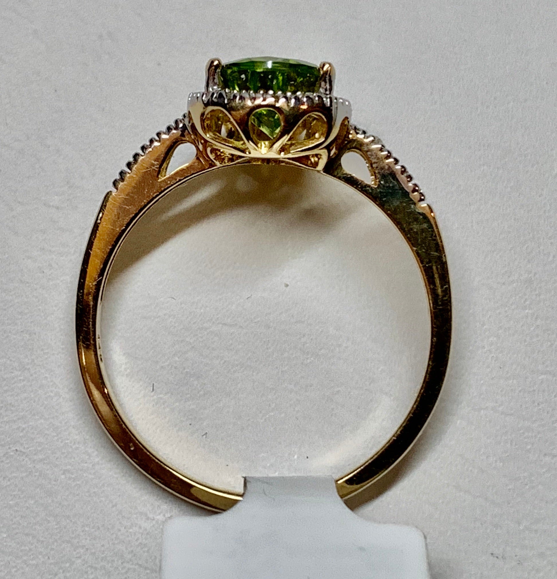 14K Yellow Gold Peridot & Diamond Ring