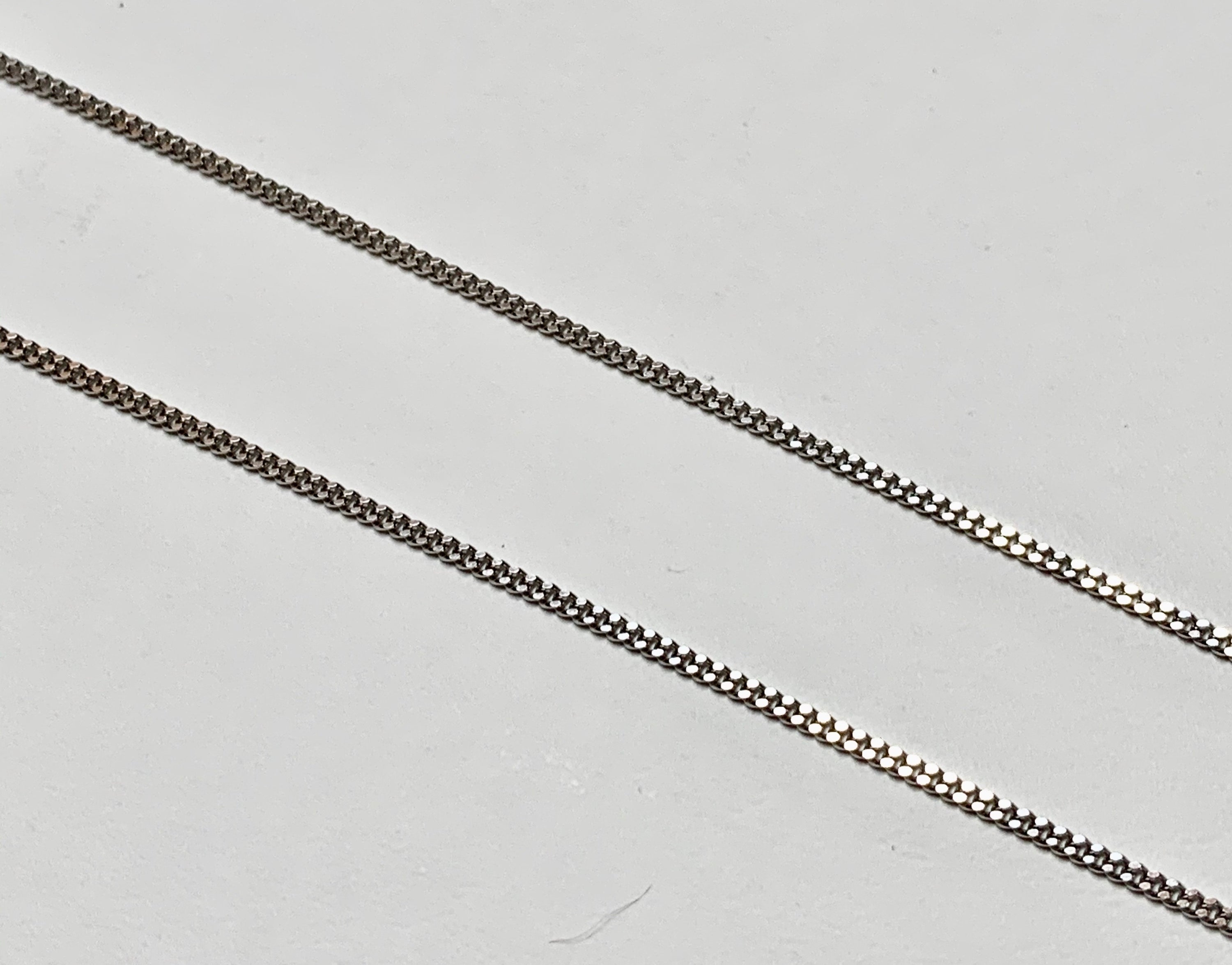 14K White Gold Curb Pendant Chain